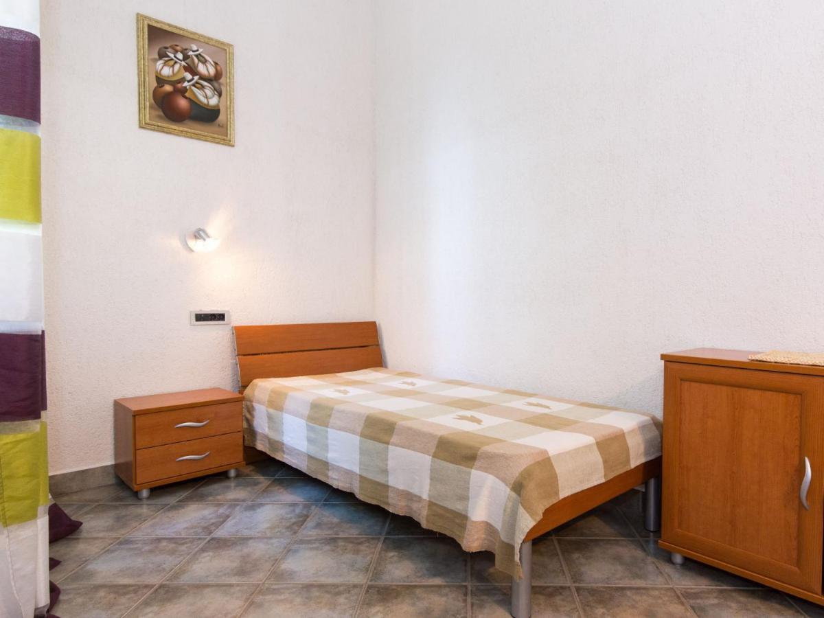 Apartment Starigrad-3 By Interhome Екстериор снимка
